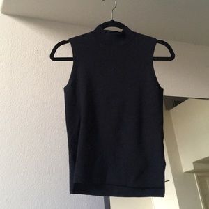 Uniqlo Sleeveless Sweater